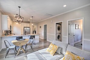 Dining Area | 2-Person Table | 2-Person Breakfast Bar