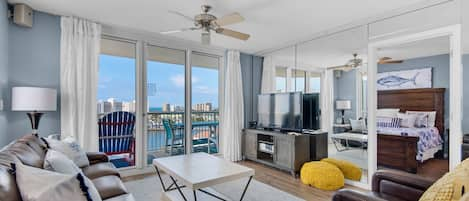 Pelican Beach Terrace 807