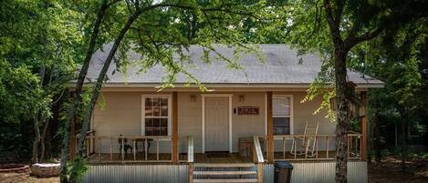 Cottage,House,Chair,Porch,Lamp