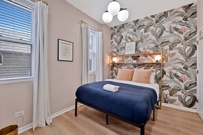 Indoors, Home Decor, Furniture, Bed, Bedroom