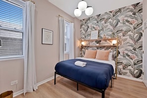 Indoors, Home Decor, Furniture, Bed, Bedroom