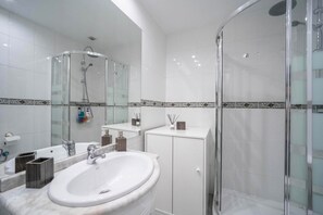 Bain