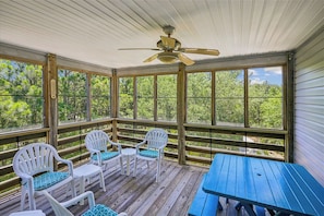 Screened Porch 2024
