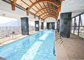 Indoor/outdoor pool