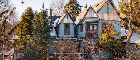 Spectacular Lot and Views from this well maintained and modernized Victorian