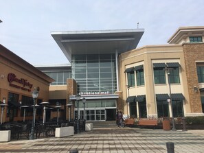 Christiana Mall