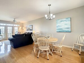 St. Augustine Beach Rental Dining Area