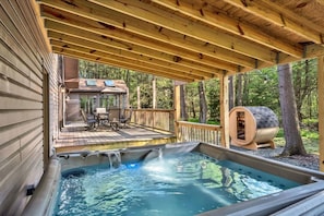 Hot tub