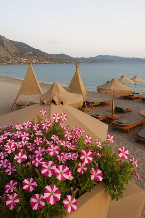 Kalamata beach - 5km