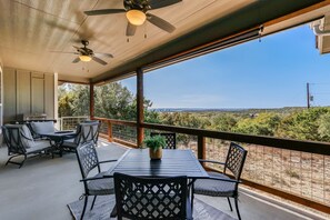 Covered patio with views of Canyon Lake