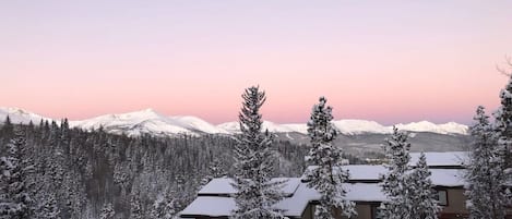 Welcome to our Mt. Baldy townhouse with great 10 mile range views!