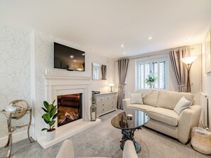 Living area | Shireburn Suite, Hurst Green