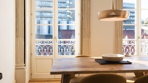 Enjoy your meals with a view of the port wine cellars.