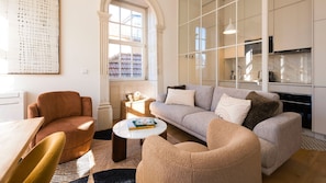 Relax with plenty of space to sit comfortably together - and review your days.