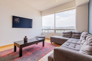 Bright and cozy living room
