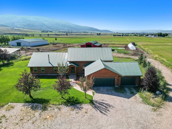 Welcome to Splendor Valley Farms - Located in the beautiful farming community of Kamas