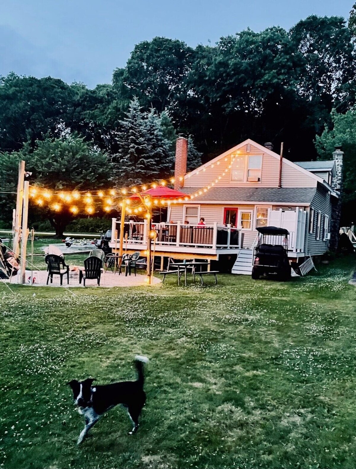 Cozy beach house walking distance to private beach