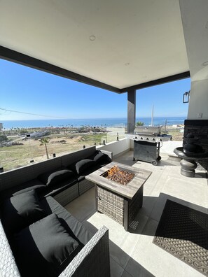 Patio with firepit 