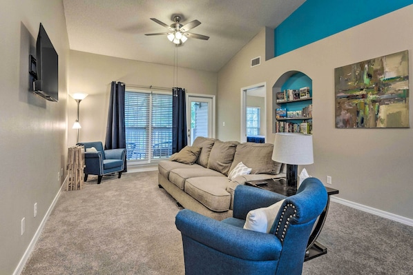 Pensacola Vacation Rental | 2BR | 2BA | 1,000 Sq Ft | Stairs Required to Access