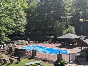 ADK lodge heated pool with fountains