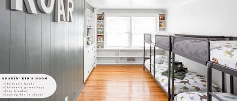 Roarin Kids Room w/ room insight