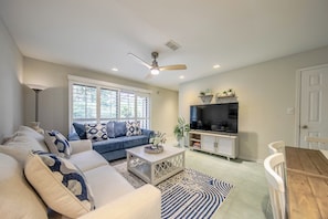 Open Plan Living Room (3)