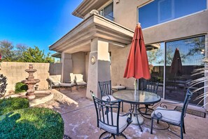 Private Yard | Outdoor Dining Area | Kierland Community Amenities