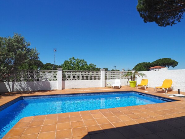 House for rent with private swimmingpool.