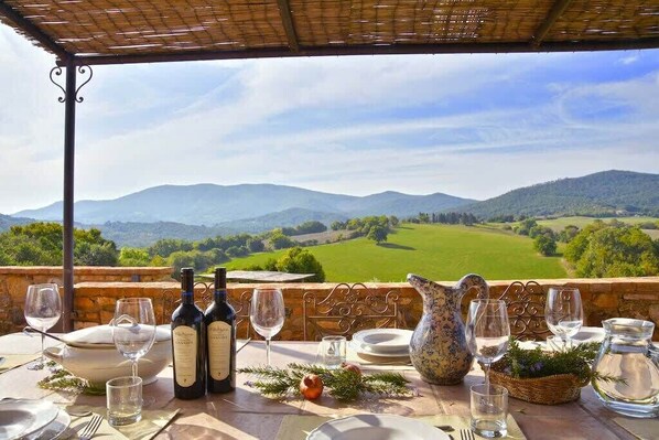 Al fresco dining with a view