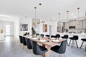 9218SommersetHillsDr,ChampionsGate_46