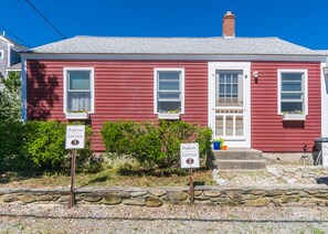 Welcome to 183 #2 North Shore Boulevard East Sandwich