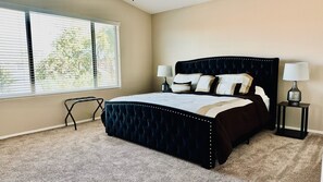 Master Suite with King size bed