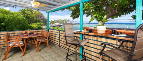 Large private lanai with plenty of space to kick back and relax.