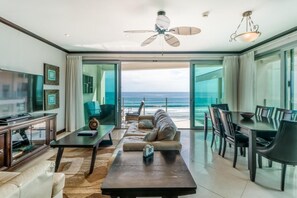 Open Ocean View living room