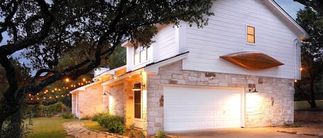 Austin Vacation Rental | 5BR | 3BA | Stairs Required | 2,376 Sq Ft