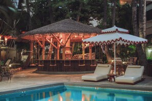 Circular bar by the pool