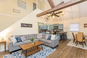 Ideal layout for family and friends gatherings with vaulted ceilings and beams