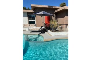 Pool in front - with privacy wall