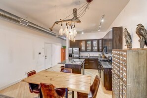 Living Room / Dining Room / Fully stocked kitchen