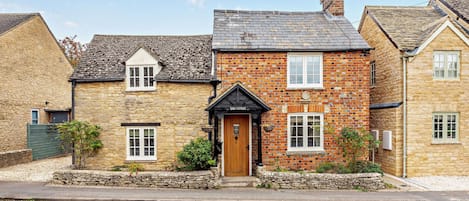 Rose Cottage - StayCotswold