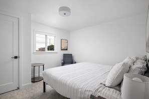 "We loved our stay here! It was cozy and comfortable!" - Jess
