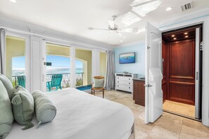 Private Elevator Services all 3 Floors, First Floor King Bedroom Gulf Views All Day!! 43" Cable TV & Wet Bar with Beverage Cooler & Keurig with KCup Set-Up