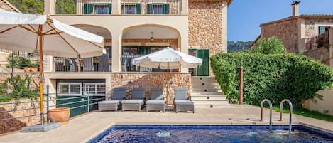 Pool der Finca "Sa Papaiona" - Ferienhaus in Valldemossa