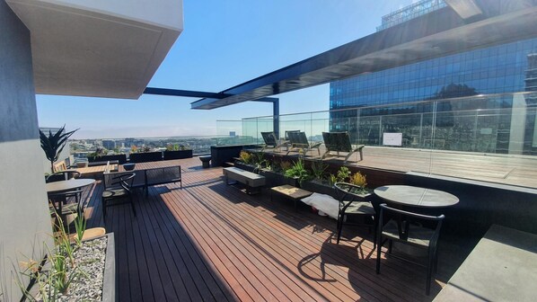 2907 Luxury Sky Retreat 1