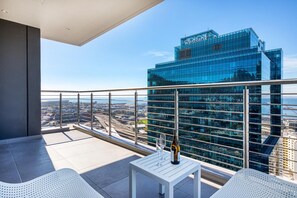 2907 Luxury Sky Retreat 2