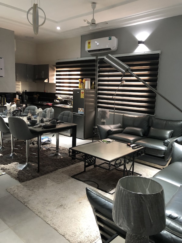 Living area, dining and kitchen