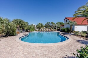 St. Thomas Square Villa pool