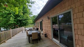 Deck overlooking water w/ grill & outdoor music