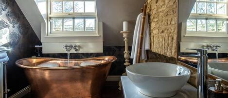 Bathroom, Pineapple Spa Cottage, Bolthole Retreats