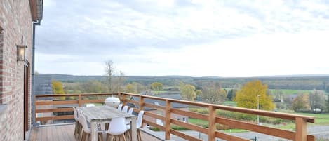 Terrasse / Balkon